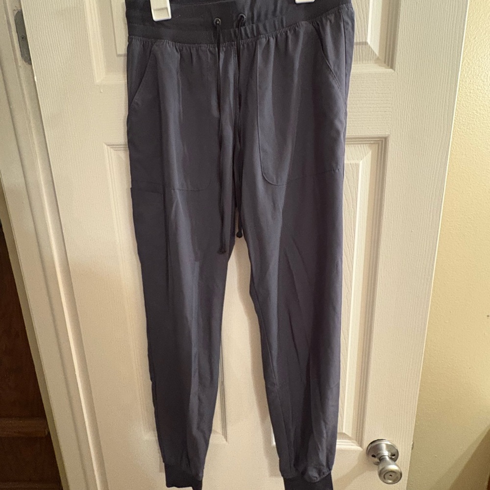 Maevn Grey Women’s Scrub Jogger Pants